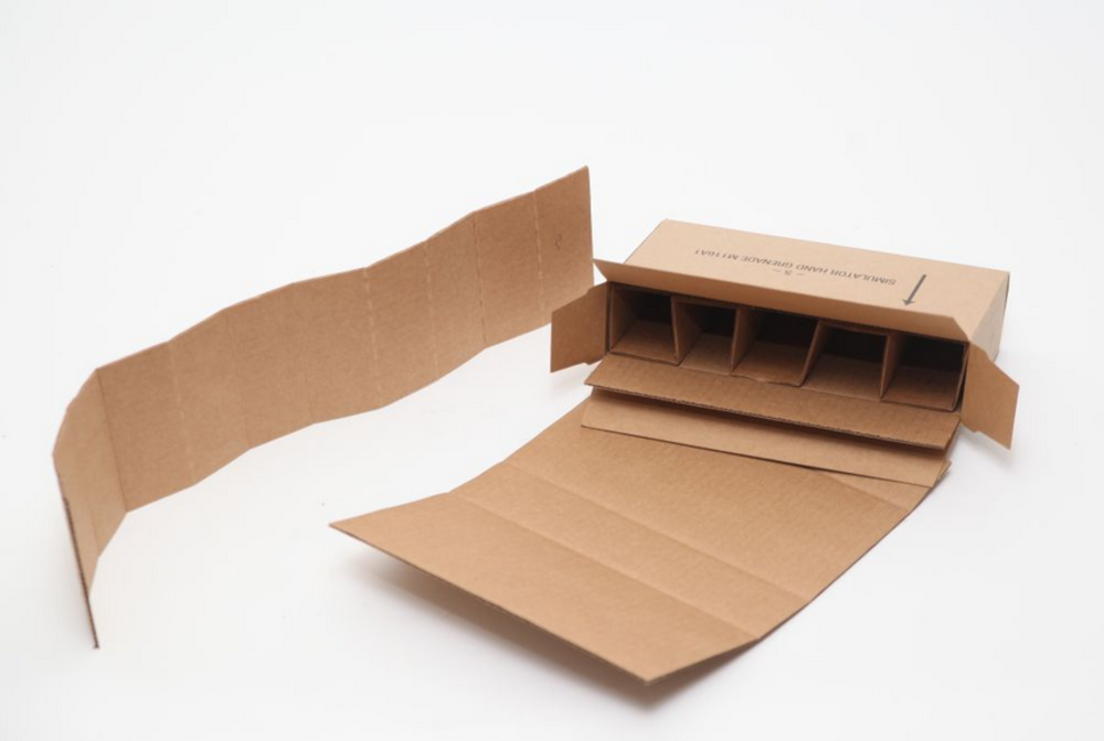 Almandino Cristallo su matrice - Altezza: 7 cm - Larghezza: 6 cm- 100 g Almandino Cristallo su matrice - Altezza: 7 cm - Larghezza: 6 cm- 100 g